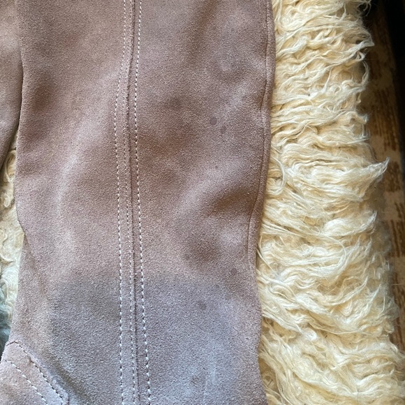 Suede boots. White mountain brand, size 8. - Picture 7 of 7